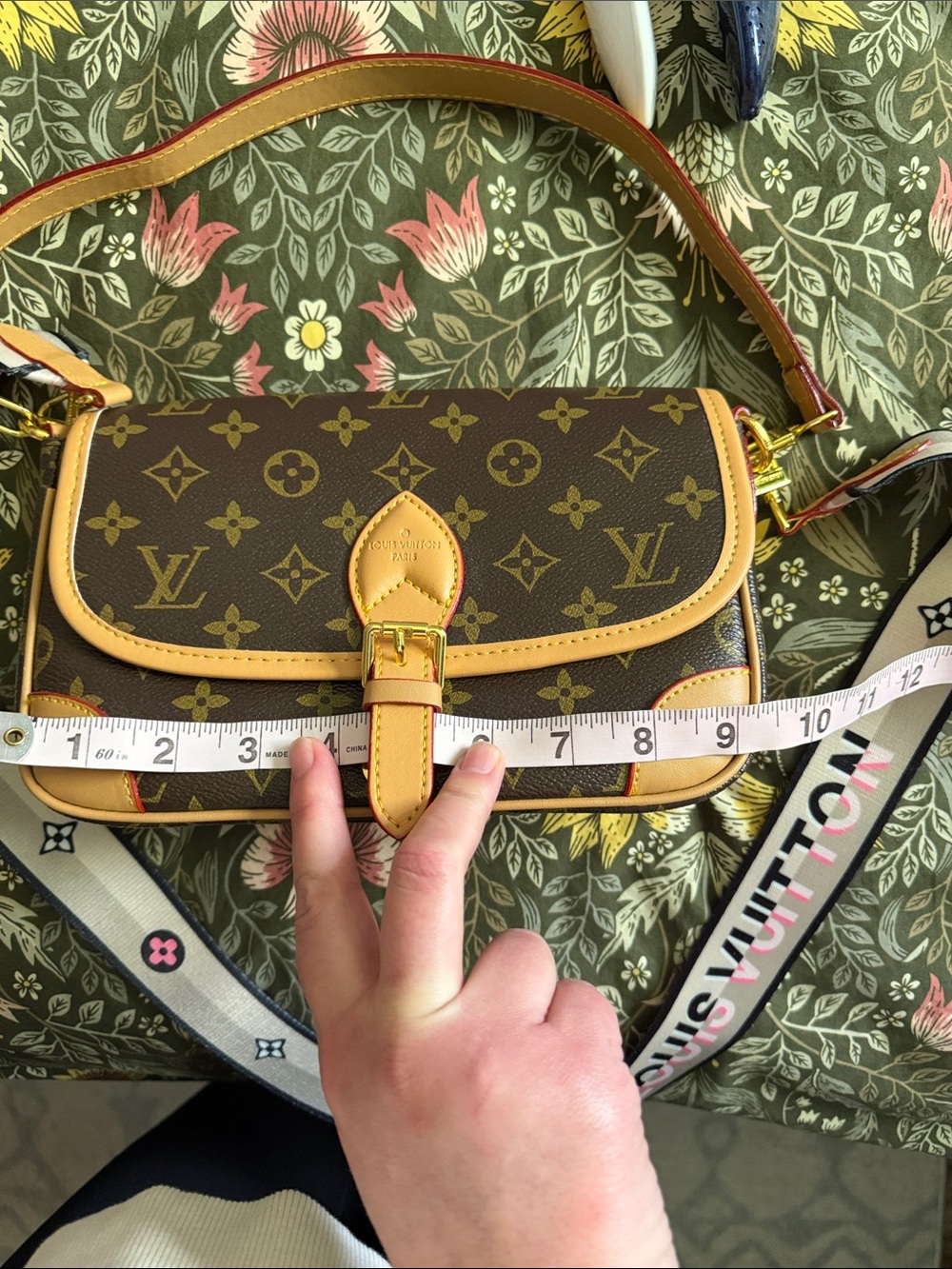 Designer Inspired Diane Bag - Picture 11 of 12